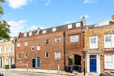 Flat 3, 11 Albury Street, London, SE8 3PT