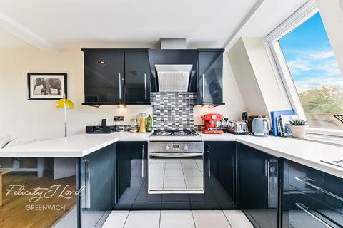 Flat 3, 11 Albury Street, London, SE8 3PT