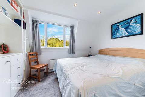 Flat 3, 11 Albury Street, London, SE8 3PT