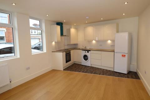 2 bedroom flat to rent, Northampton NN1
