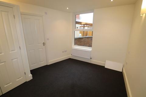 2 bedroom flat to rent, Northampton NN1