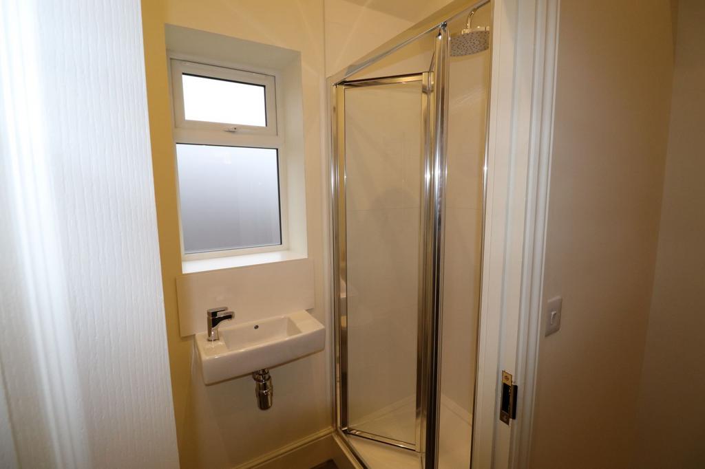 Bed 2 Ensuite