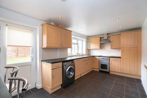 2 bedroom house for sale, Long Chaulden, Chaulden