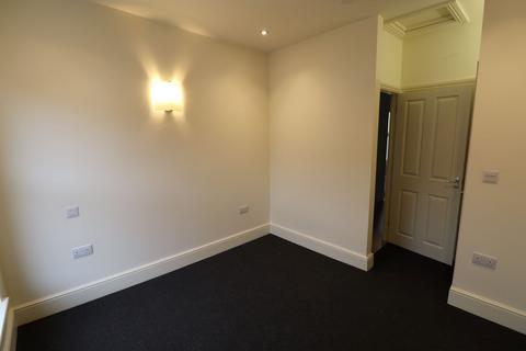 2 bedroom flat to rent, Florence Road, Northampton NN1