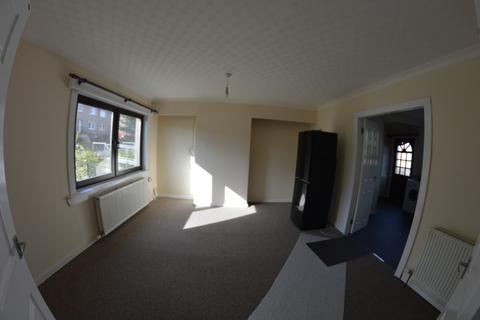3 bedroom terraced house to rent, Keltyhill Crescent, Kelty, KY4