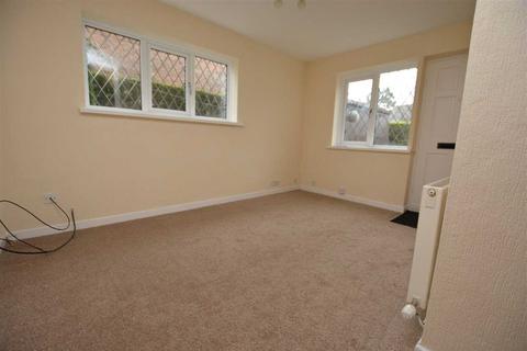 undefined, Commonwealth Close, Winsford