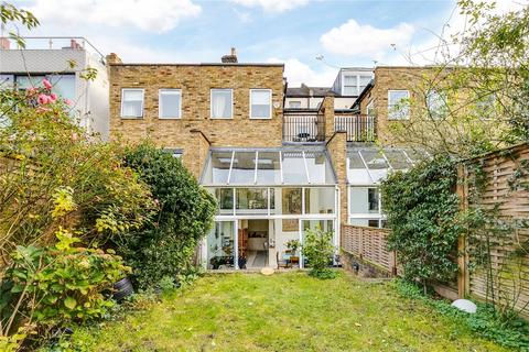 3 bedroom terraced house to rent, Rosehill Road, London