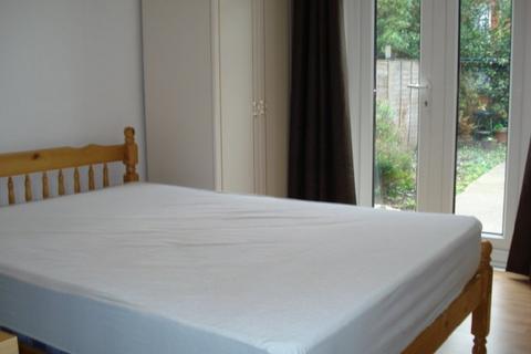 1 bedroom flat to rent, Windsor Road, Willesden, NW2