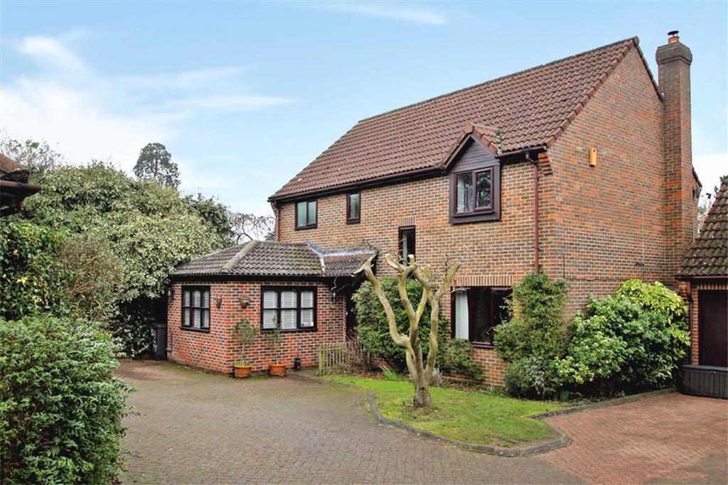 Highgrove Park, Maidenhead, Berkshire 4 bed house £765,000