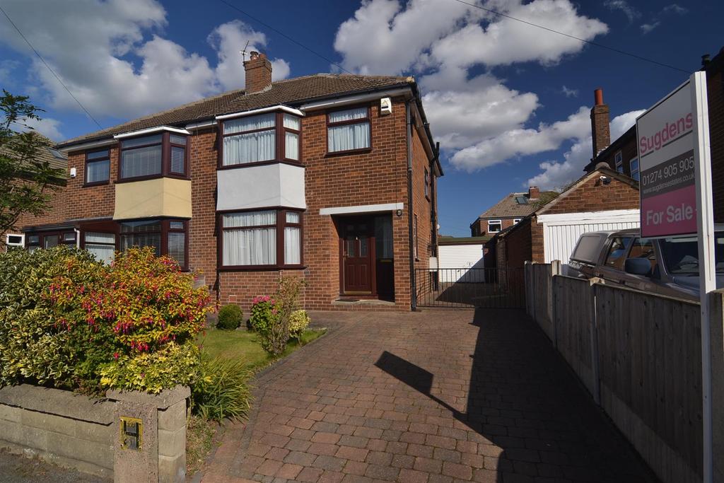 Kingsley Drive, Birkenshaw, Bradford 3 bed semidetached house £175,000
