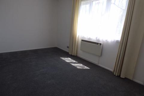 undefined, Fensome Drive, Dunstable