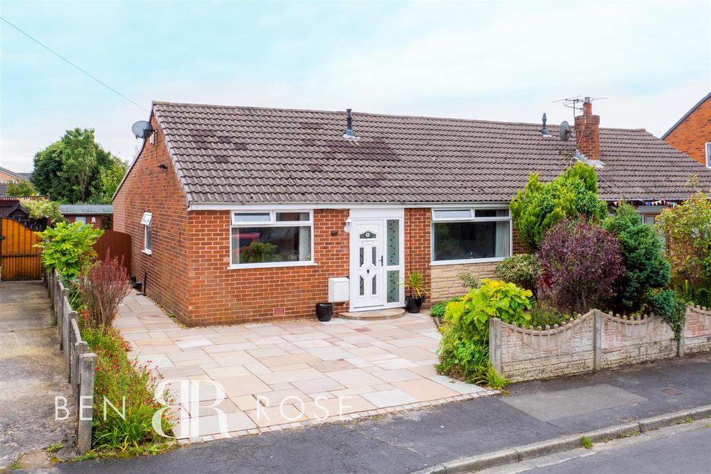 Ash Road, Coppull, Chorley 2 bed bungalow £189,995