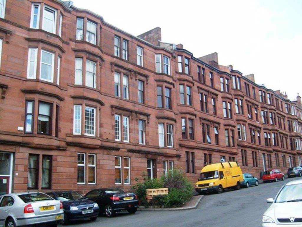 BRAESIDE STREET,GLASGOW, G20 6QU 2 bed flat £700 pcm (£162 pw)