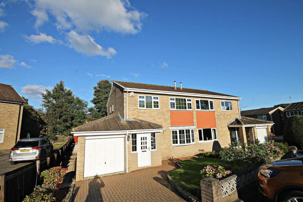 Hartside Close, Crook 3 bed semidetached house £160,000