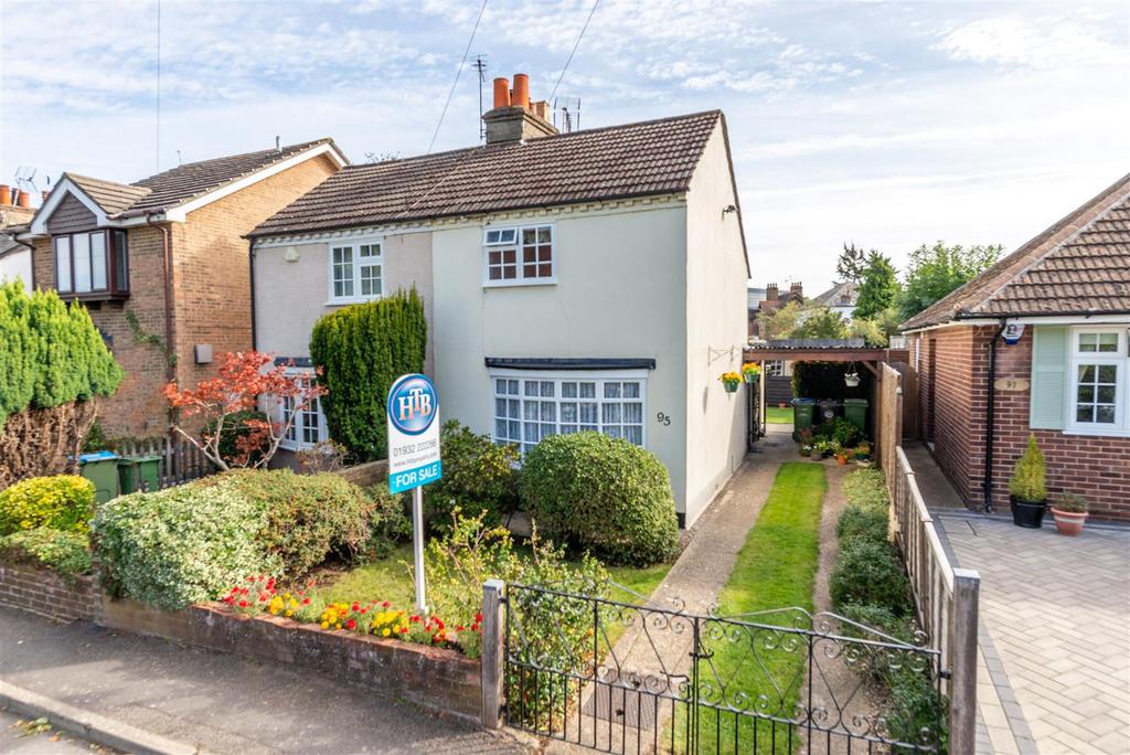 Green Lane, Hersham, WaltonOnThames 2 bed semidetached house £425,000