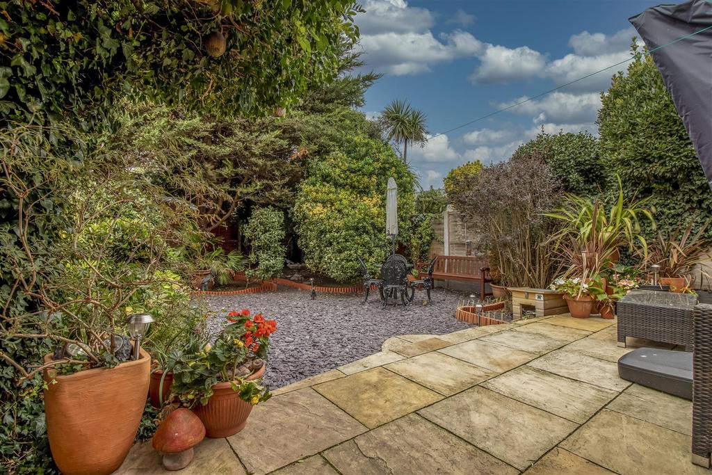 Rear Garden 1.jpg