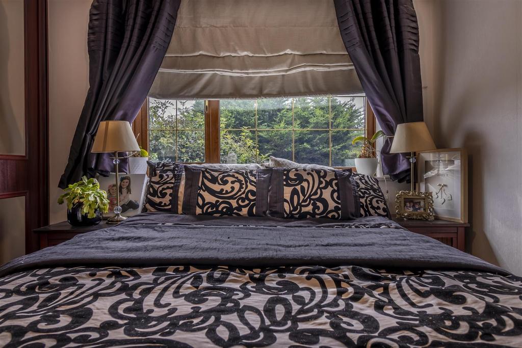 Bedroom 2 2nd.jpg