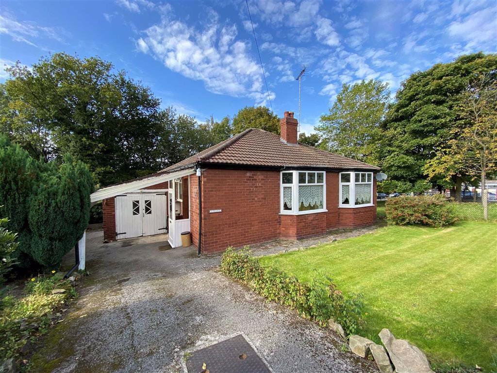 Dane Bank Drive, Disley, Stockport, Cheshire 3 bed detached bungalow