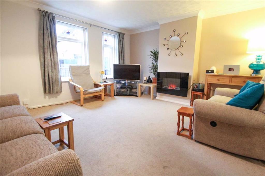 Jockey Fields, Ludlow 3 bed semidetached house £215,000