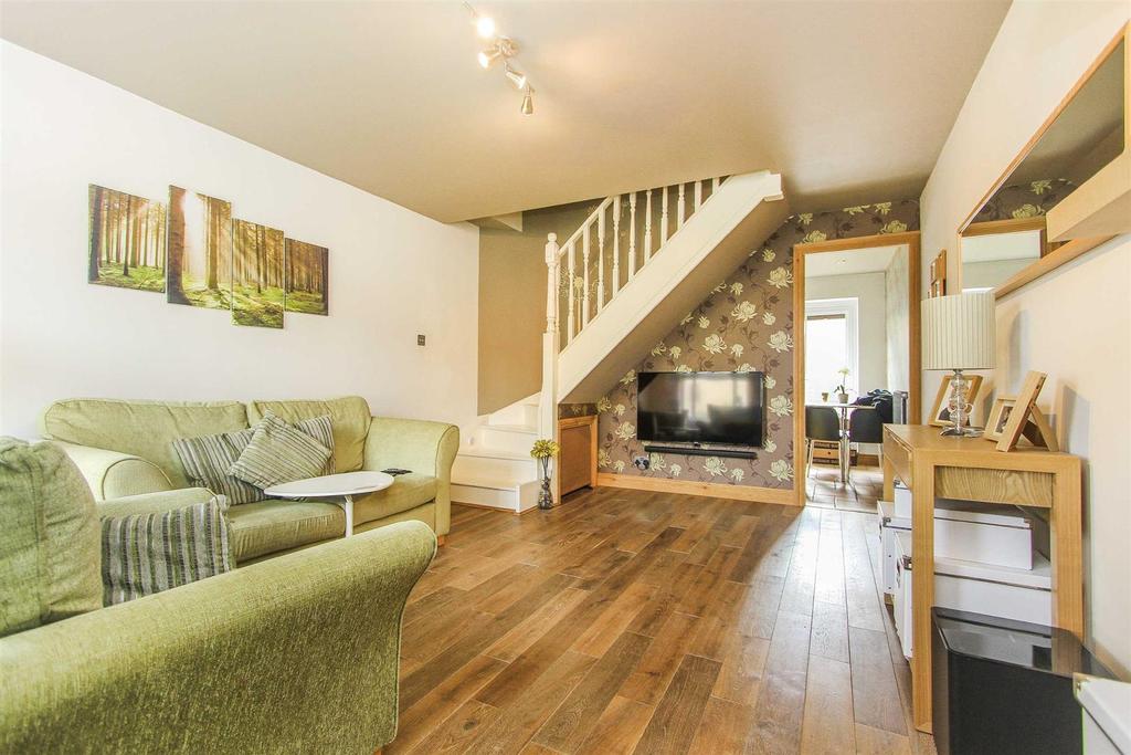 Birkdale, Whitley Bay 2 bed terraced house £700 pcm (£162 pw)
