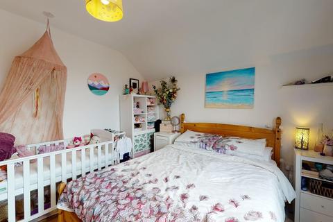 6 Castlemount Road, Dover, CT16 1SP
