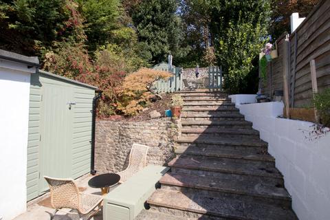 6 Castlemount Road, Dover, CT16 1SP