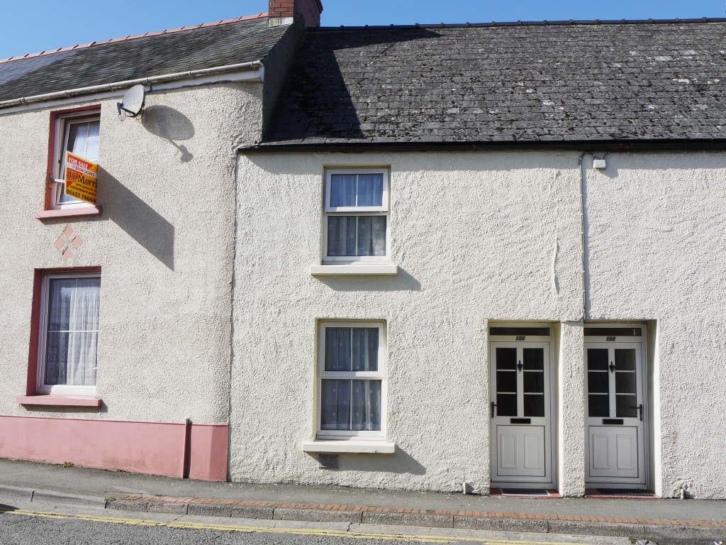 Prendergast, Haverfordwest 2 bed cottage £110,000