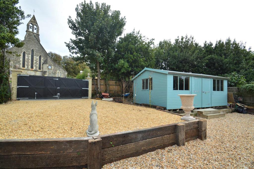 Gym/Summer House