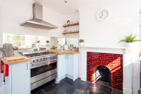 6 Bruton Place, Bristol, BS8 1JN
