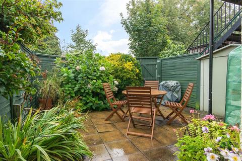 11c Grange Road, West Molesey, KT8 2PR