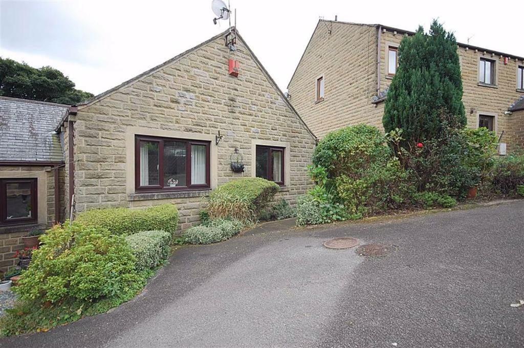 Bradley View, Holywell Green... 2 bed detached bungalow £70,000