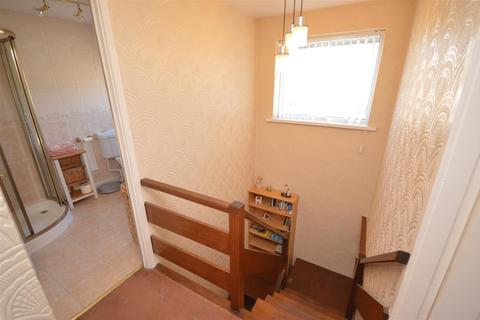 123 Circus Avenue, Birmingham, B37 7NQ