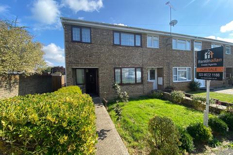 14 Benbow Gardens, Calmore, Southampton, SO40 2SX