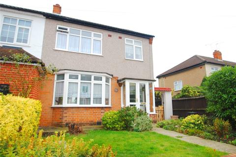 38 Clyde Crescent, Upminster, RM14 1SU