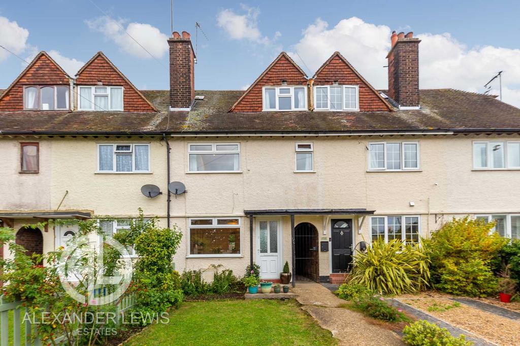Glebe Road, Letchworth Garden City, SG6 1DU 3 bed terraced house £325,000