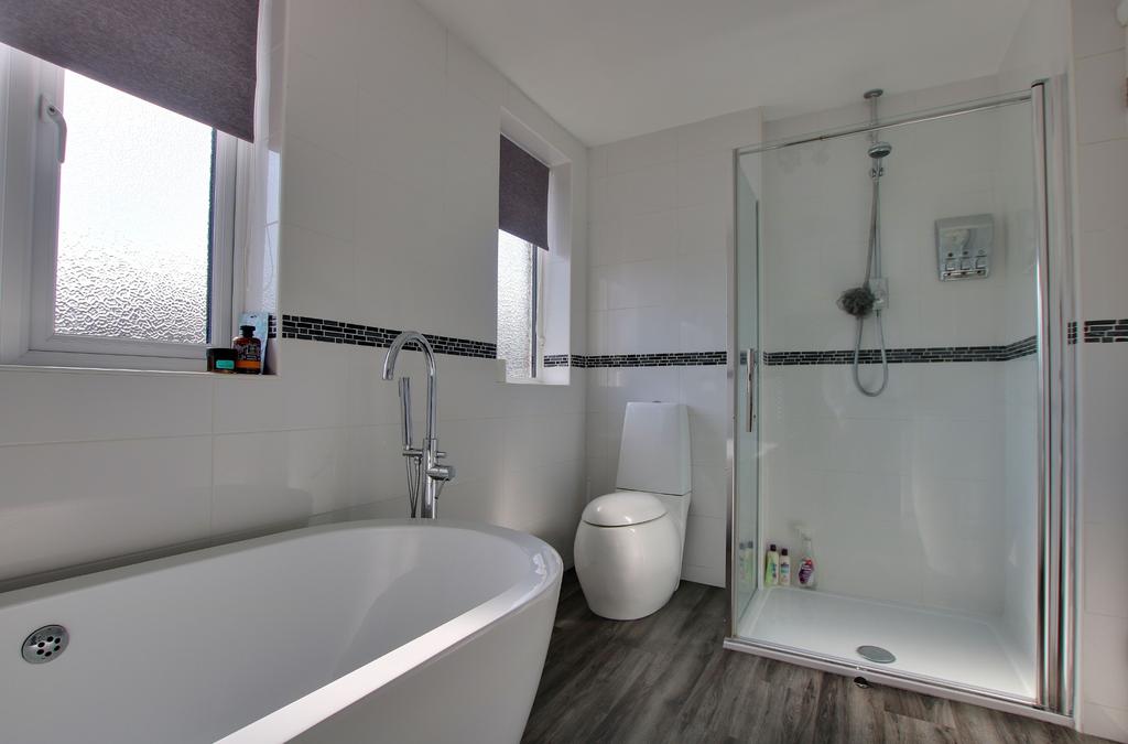 Bathroom 9