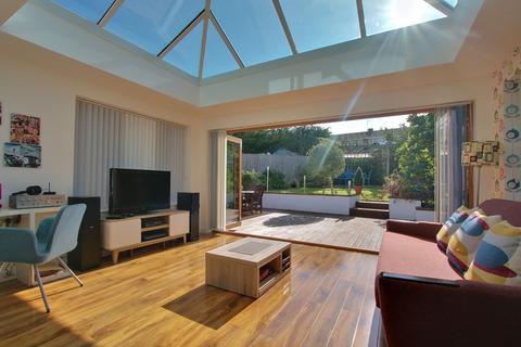 22 River Walk, Southampton, SO18 2DP