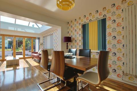 22 River Walk, Southampton, SO18 2DP