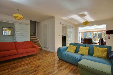 22 River Walk, Southampton, SO18 2DP