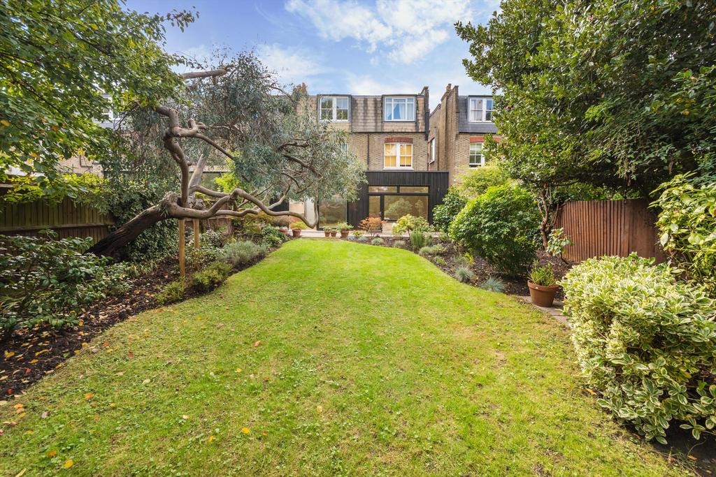 Aberdare Gardens, London, NW6 4 bed flat £2,100,000