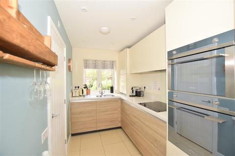 12 Adams Close, Broadbridge Heath, Horsham, RH12 3UT