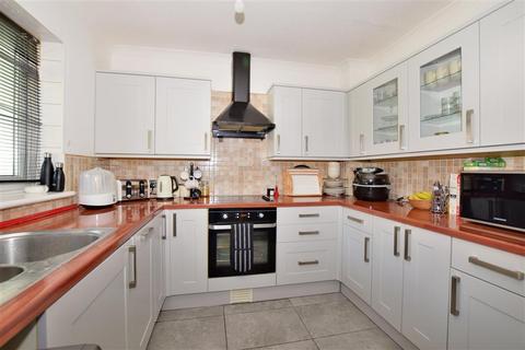 154 Waleton Acres, Wallington, SM6 8PY