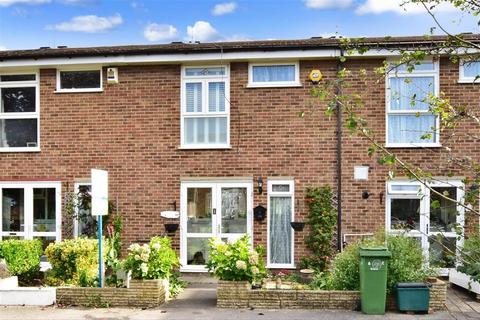 154 Waleton Acres, Wallington, SM6 8PY