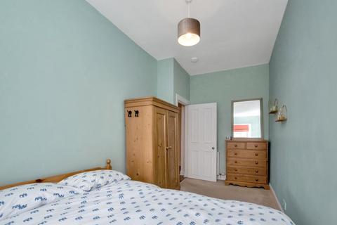 2f1, 17 Cheyne Street, Stockbridge, Edinburgh, EH4 1JA