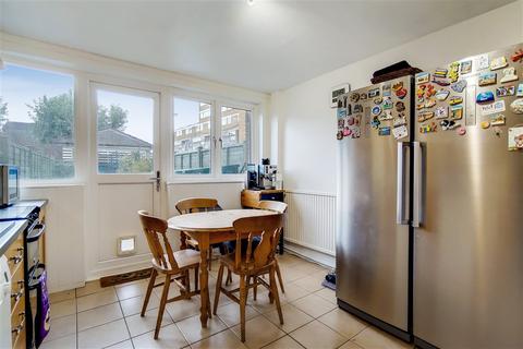 4 Laundry Road, London, W6 8PZ