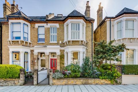 12 Sarsfeld Road, London, SW12 8HN