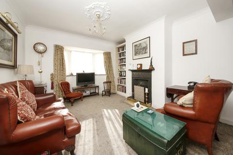 51 Mccall Crescent, London, SE7 8HS