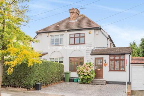 7 Walden Avenue, Chislehurst, BR7 6EJ