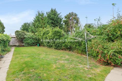 7 Walden Avenue, Chislehurst, BR7 6EJ