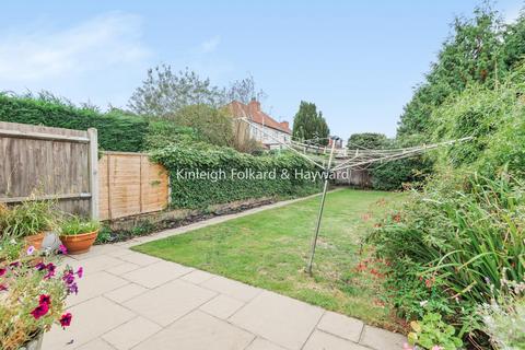 7 Walden Avenue, Chislehurst, BR7 6EJ